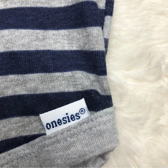 Gerber Onesie DiaperShort Blue /  Grey Stripes Size Newborn - Picture 3 of 16